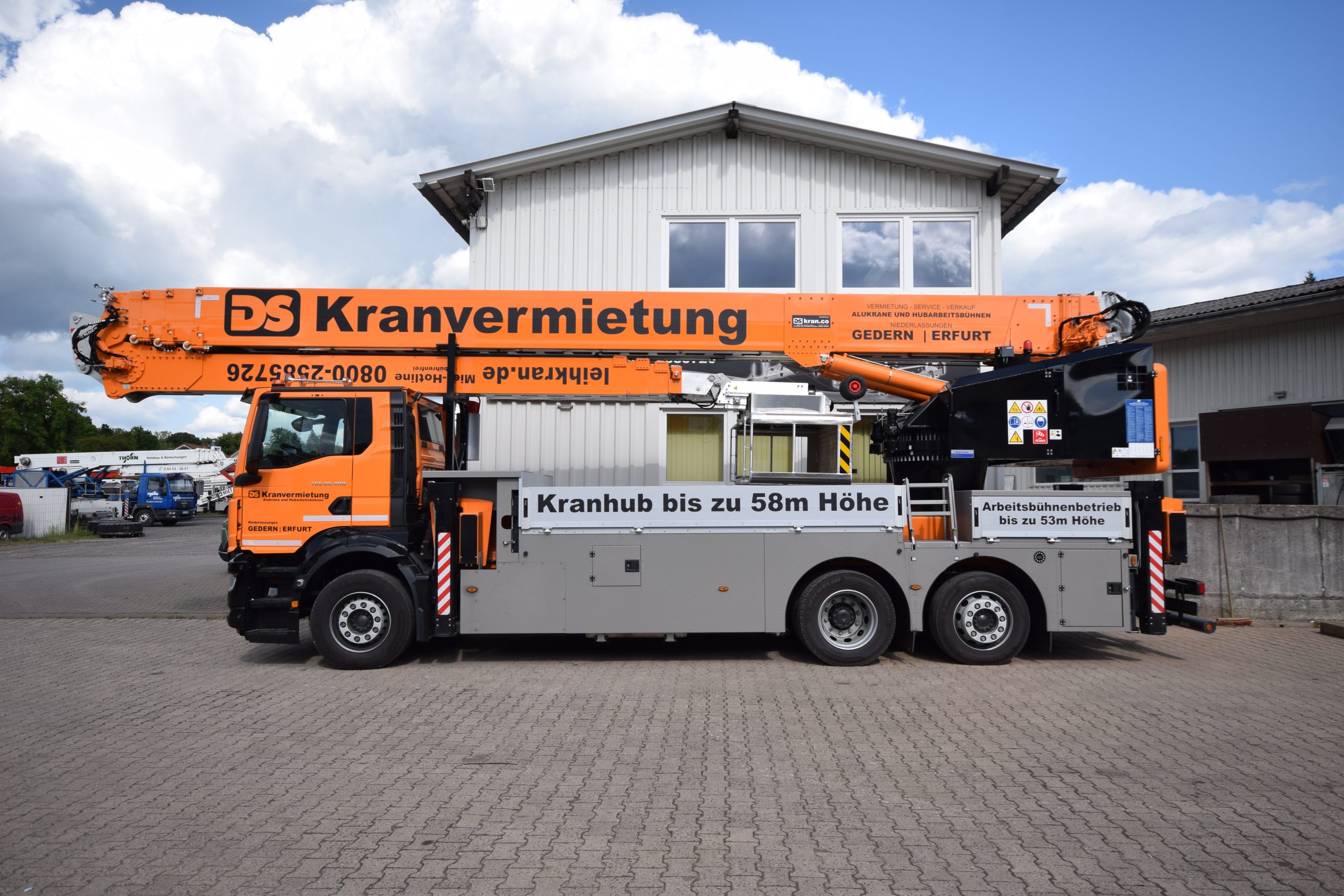 Klaas 2500 RSX 58m Bild oranger Autokran Klaas 2500 RSX 58m